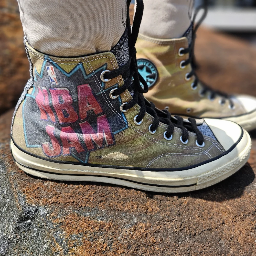 EUC NBA Jam X Converse High-Tops with Bold Graphic and Black Laces 9.5 M/ 11.5 W